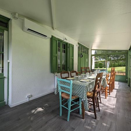 Maison Des Annees 30 - Vic-Sur-Cere - 14 Personnes Екстериор снимка